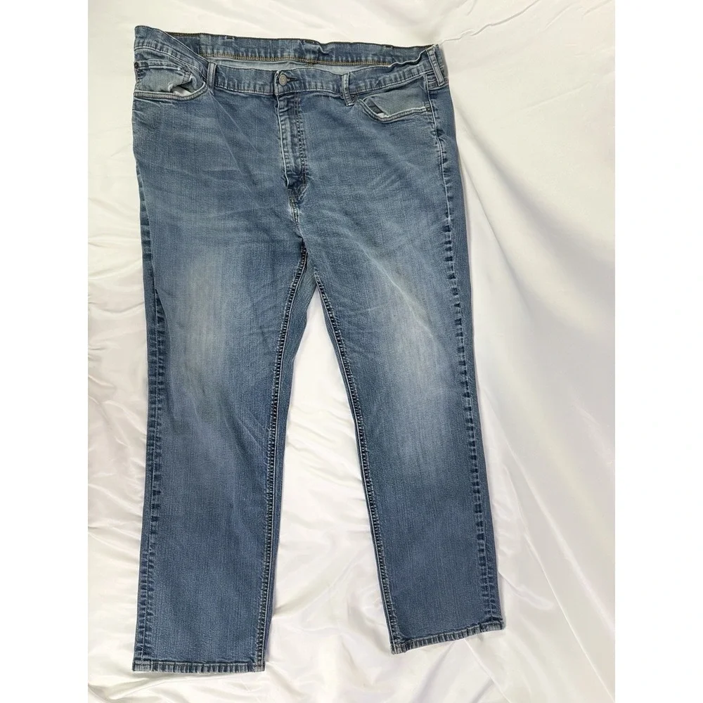 Levi's Men's 48X32 Blue Cotton Denim Jeans Straight Fit Medium Wash 5-Pocket
